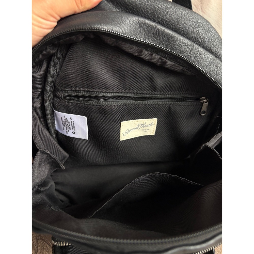Universal Thread Black Pebbled Faux Leather Mini Backpack Dome Bag Adjustable - Picture 2 of 11
